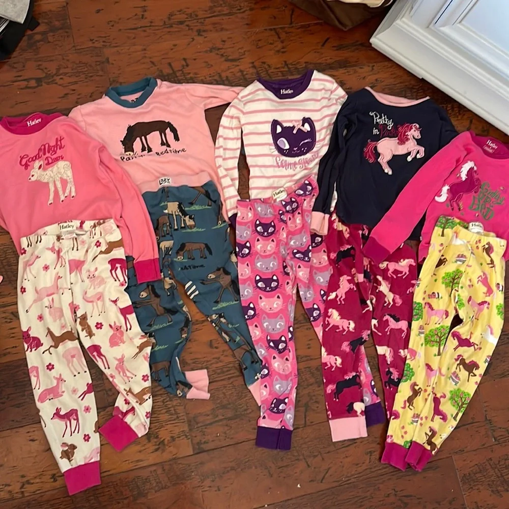 Bundle of 5 Hatley and one Lazy one pajamas sets - Picture 1 of 9